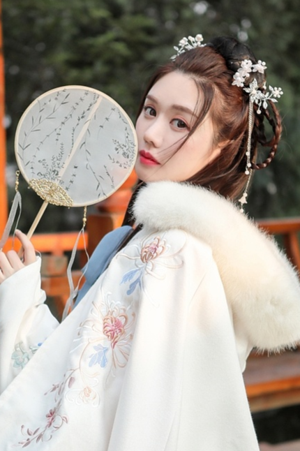 模特诗诗 汉服拍摄 古风拍摄 旗袍披肩拍摄 模特拍照
