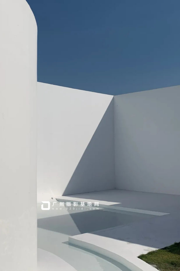 1491 By Future Space